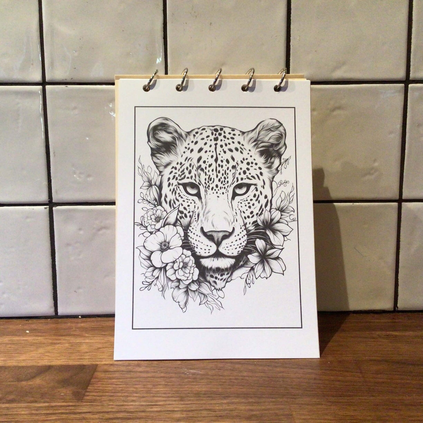 Kleurboek met houten kaft-dieren