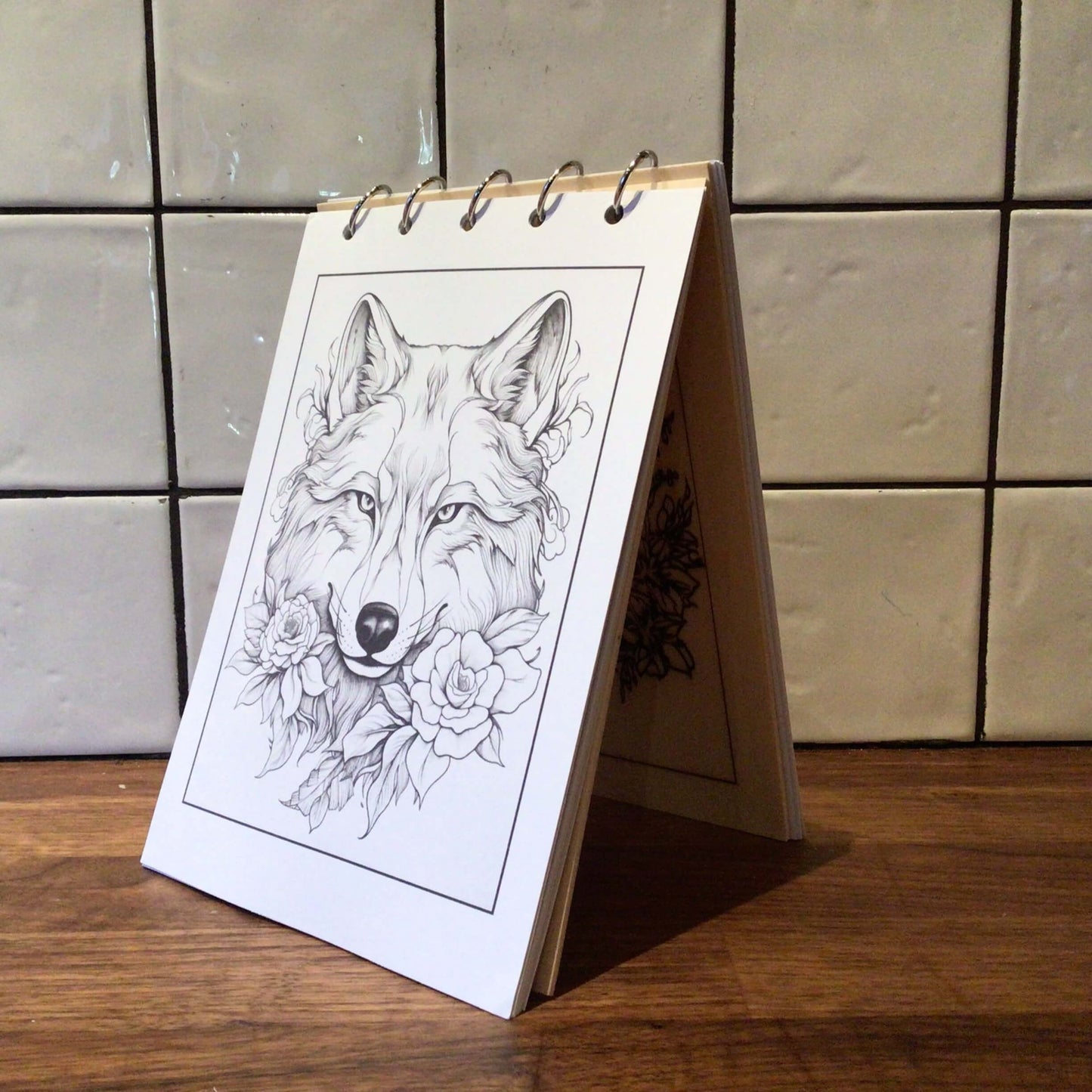 Kleurboek met houten kaft-dieren