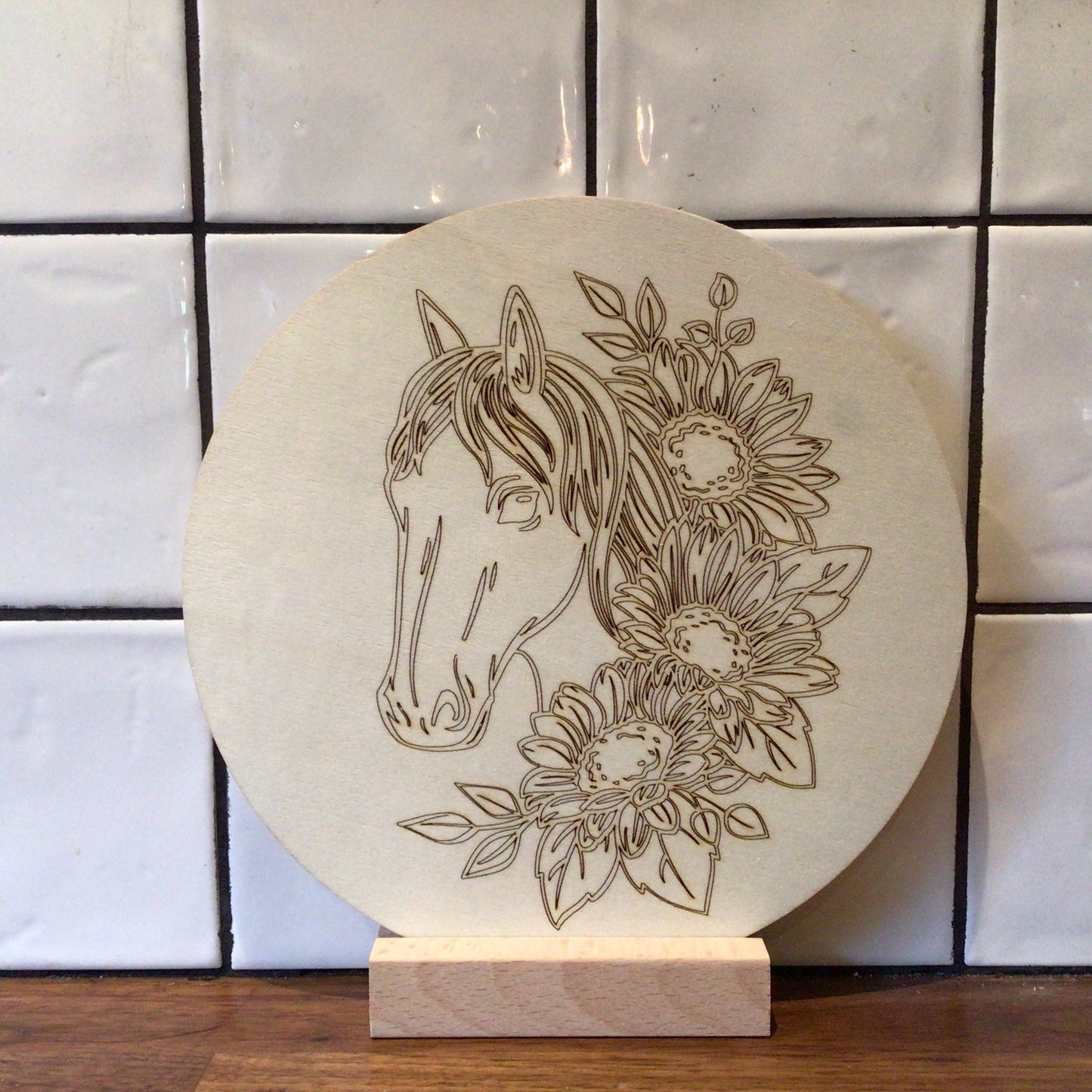 Houten kleurplaat paard