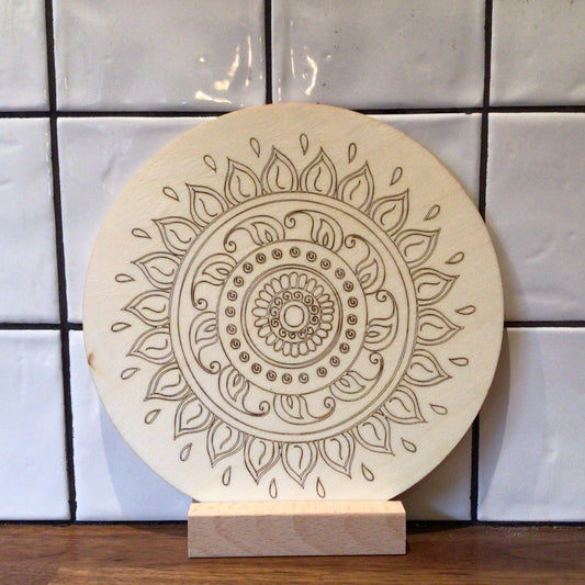 Houten kleurplaat Mandala 1