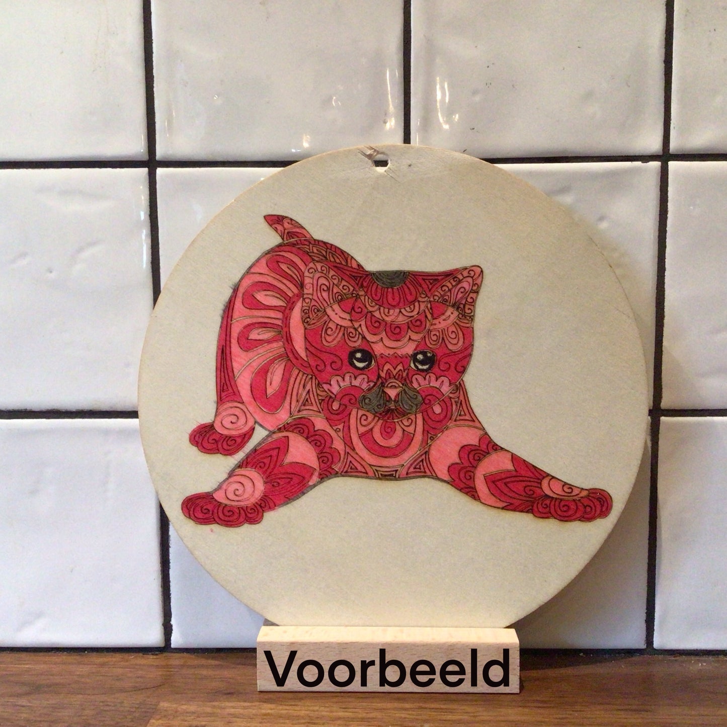 Houten kleurplaat snoezige kat