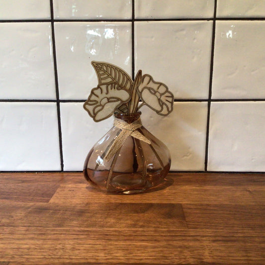 Houten bloemen in vaas 1